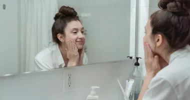 Stire din Sănătate : Retinolul promite efecte anti-aging, dar utilizarea greșită poate crea probleme