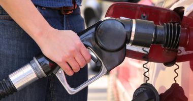 Stire din Eveniment : Reținut de polițiști pentru că a furat motorină  dintr-o stație peco