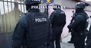 Stire din Eveniment : Bărbat reținut după ce ar fi furat bunuri în valoare de peste 100.000 de lei