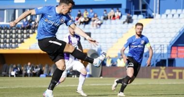 Stire din Sport : Retrogradarea directă, ca şi evitată! FC Viitorul, victorie mare în partida cu FC Argeş