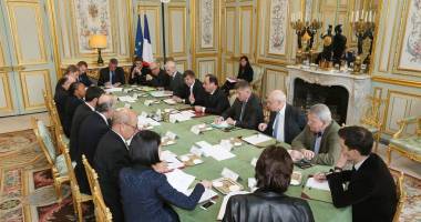 FOTO și VIDEO! MASACRU ÎN PARIS! 12 morți într-un atac cu arme Kalașnikov, la un ziar. Franța, în alertă teroristă maximă - UPDATE - 5