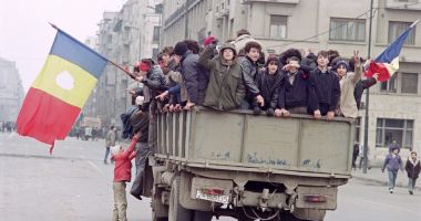 DOCUMENTAR  - 34 de ani de la Revoluţia Română din 1989 - 4