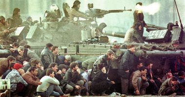 DOCUMENTAR  - 34 de ani de la Revoluţia Română din 1989 - 3