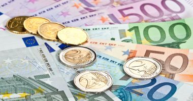 Stire din Economie : Rezervele valutare ale României s-au redus în 2019