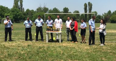 Stire din Cultură-Educație : S-au afișat rezultatele la competițiile școlare "Prietenii Pompierilor" și "Cu Viața Mea Apăr Viața"