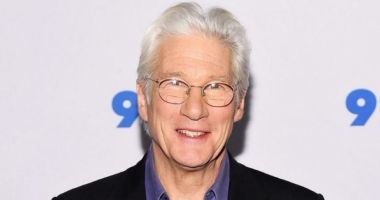 Stire din Monden : Richard Gere REVINE în televiziune, după 25 de ani