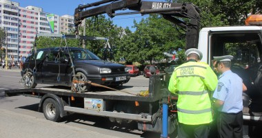 ATENȚIE! Polițiștii locali RIDICĂ MAȘINILE scoase la vânzare pe trotuare / GALERIE FOTO - 12