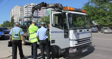 ATENȚIE! Polițiștii locali RIDICĂ MAȘINILE scoase la vânzare pe trotuare / GALERIE FOTO - 13
