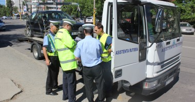 ATENȚIE! Polițiștii locali RIDICĂ MAȘINILE scoase la vânzare pe trotuare / GALERIE FOTO - 14