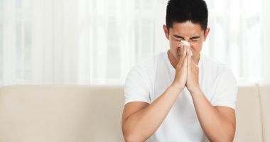 Stire din Sănătate : Rinita alergică se manifestă precum o banală răceală