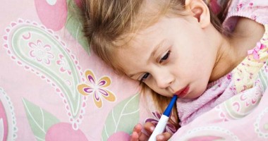 Stire din Sănătate : Rinofaringita, afecțiunea copiilor de vârste foarte mici