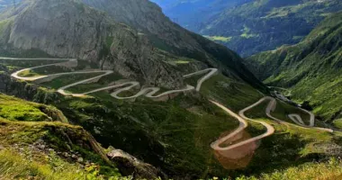 Stire din Social : Circulația se redeschide pe Transalpina. Program și restricții de trafic
