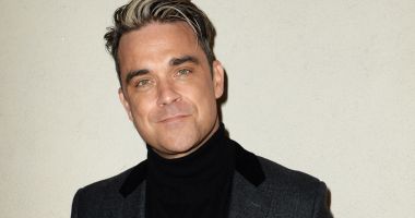 Stire din Actualitate : Robbie Williams a primit cadou o cultură de marijuana