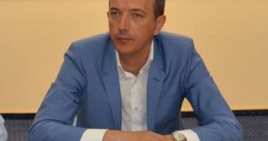 Stire din Politică-Administrație : Liberalul Robert Boroianu propune construirea unui nou CET