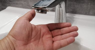 Stire din Social : Avarie pe rețeaua de transport. Zona ICIL rămâne fără apă caldă şi căldură