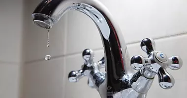 Stire din Social : Fără apă caldă și apă rece în mai multe zone din Constanța
