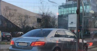 Stire din Eveniment : Primar prins cu mașina pe linia de tramvai. Cum și-a motivat edilul gestul