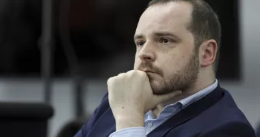 Stire din Social : Fenomenul șpăgii persistă. Ministrul Rogobete face apel la instituțiile statului să intervină