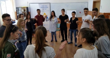 Stire din Cultură-Educație : Rolul voluntariatului în dezvoltarea profesională