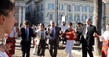 Stire din Diverse : Primarul Nicolae Urdea s-a făcut "frate de cruce" cu italianul Gianpiero Rossanesse