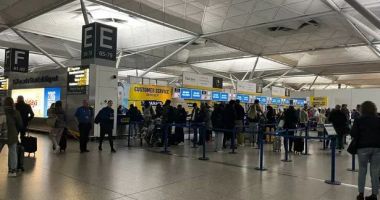 Stire din Actualitate : Un român a fost arestat pentru spionaj în Marea Britanie, chiar de pe aeroport