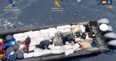 Român arestat, după ce a fost găsit la bordul unei ambarcațiuni cu peste 4 tone de cocaină