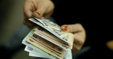 Stire din Social : Ministrul Muncii: "Majorarea salariului minim nu este opțională!"