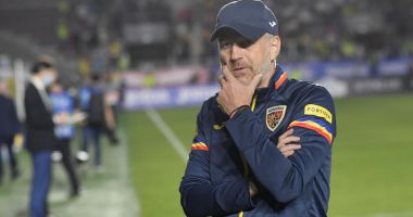 Stire din Sport : Edward Iordănescu a anunţat lotul pentru dubla cu Kosovo şi Elveţia