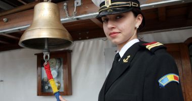 Stire din Economie : România are 2.373 lupi de mare