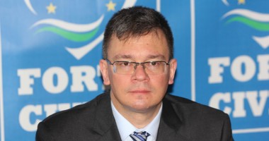 Stire din Politică-Administrație : "România are nevoie  de o formațiune  de dreapta puternică"