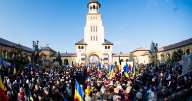 Stire din Cultură-Educație : România de la Alba Iulia