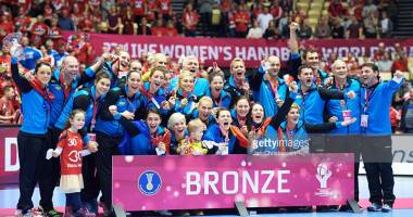 Stire din Sport : România, șanse infime să găzduiască turneul preolimpic de handbal