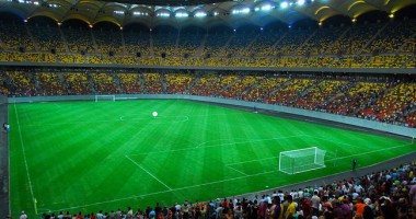 Stire din Sport : Gazonul de pe Național Arena trebuie schimbat