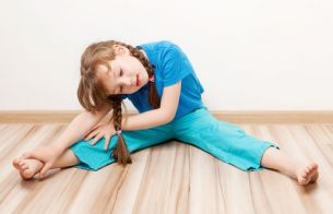 Stire din Cetățenești : Cum verificați dacă micuțul are probleme cu coloana?