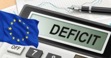 Stire din Economie : România trebuie să scape de deficitul excesiv până în 2024