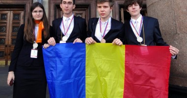 Stire din Cultură-Educație : Elevi români, medaliați  la Olimpiada Internațională de Chimie