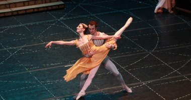Stire din Cultură-Educație : Galerie FOTO. Succesul premierei "Romeo și Julieta", dovada valorii baletului constănțean