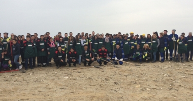 Angajații KMG International, acțiune de voluntariat în județul Constanța: 2.200 de copaci plantați în Corbu - 2