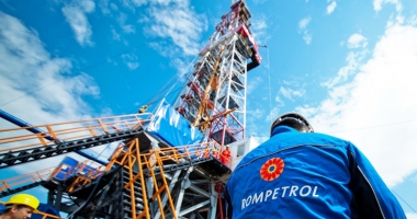 Stire din Economie : Rompetrol donează aparatură medicală performantă. "Înțelegem nevoile sistemului public de sănătate"