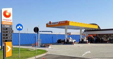 Stire din Economie : Franciza Rompetrol Partener se extinde la Cugir în baza unui parteneriat cu firma Trans Iviniș