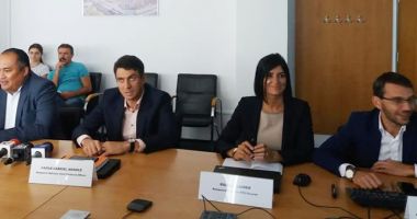 Stire din Social : Rompetrol Rafinare, contribuabil principal la bugetul de stat.  "Planurile de dezvoltare continuă"