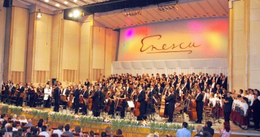 Stire din Economie : Rompetrol, partener al Concursului Internațional "George Enescu"