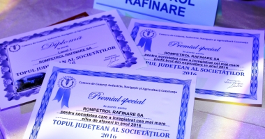 Stire din Social : Rompetrol Rafinare, premiată pentru cifra de afaceri, profitul brut și valoarea exporturilor din 2016
