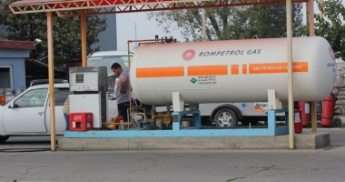 Stire din Economie : Reacția Rompetrol după ce ANAF a închis stația GPL  de pe platforma Petromidia