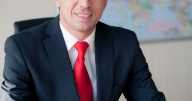 Stire din Social : Rompetrol Rafinare are un nou director economic