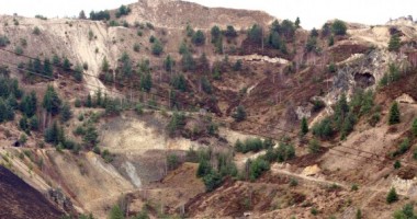Stire din Economie : Gabriel Resources va cere daune de până la 4 miliarde de dolari dacă proiectul Roșia Montană este respins