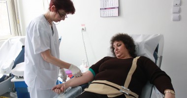 Stire din Sănătate : Bal de caritate pentru un nou centru de donare de sânge