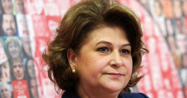 Stire din Politică-Administrație : Rovana Plumb îi răspunde președintelui: Guvernul să fie lăsat să-și facă treaba