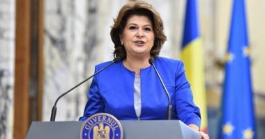 Stire din Politică-Administrație : SURSE: Lista PSD pentru europarlamentare va fi deschisă de Rovana Plumb. Locul doi este ocupat de o jurnalistă