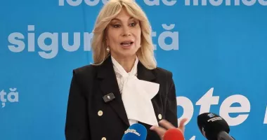Stire din Politică-Administrație : Liberala Raluca Turcan: Am ajuns să avem o imagine publică de „breloc” al PSD